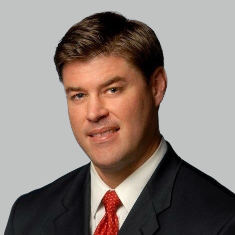 Headshot of Lee Bull, a wealth advisor at Chase
