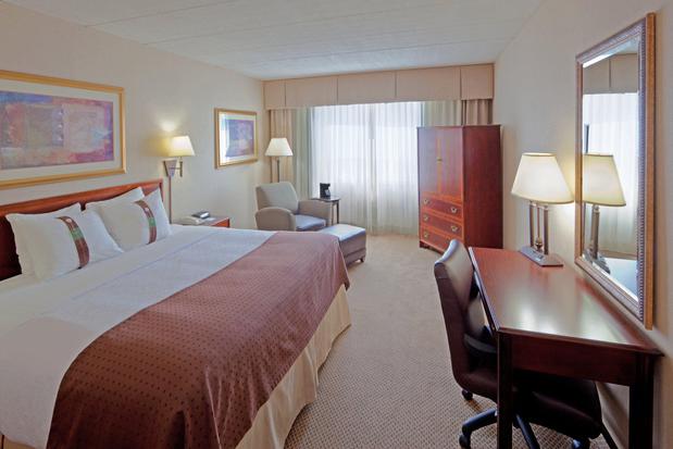 Images Holiday Inn Portsmouth, an IHG Hotel