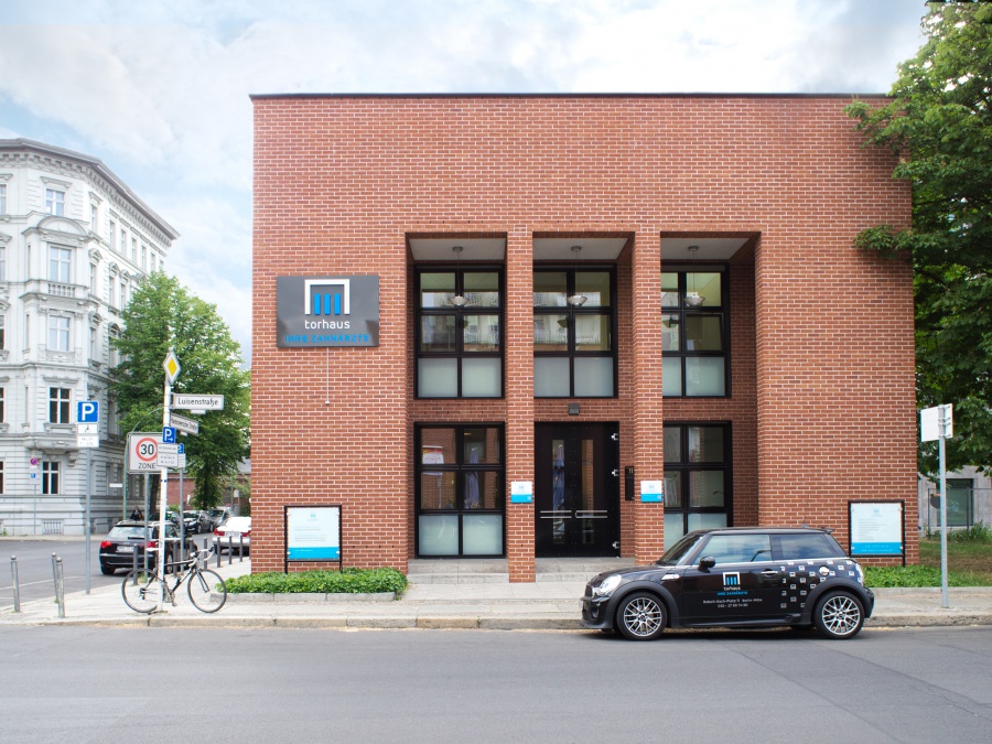 Dr. med. dent. Patrick Prinz, Robert-Koch-Platz 11 in Berlin