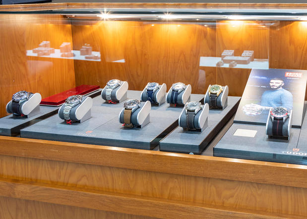 Images Watches of Switzerland