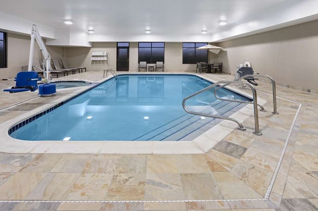 Images Hampton Inn Cleveland Airport-Tiedeman Rd