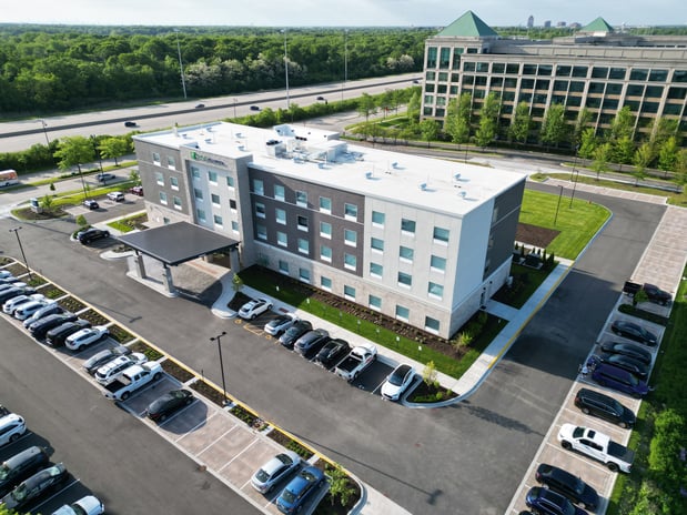 Images Holiday Inn Express & Suites Chicago Schaumburg by IHG