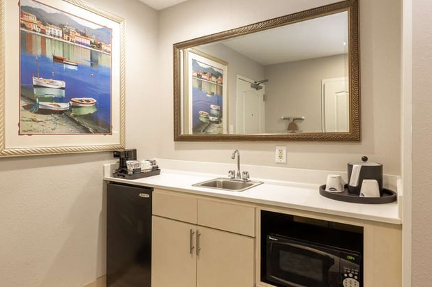 Images Hampton Inn & Suites Jacksonville Deerwood Park