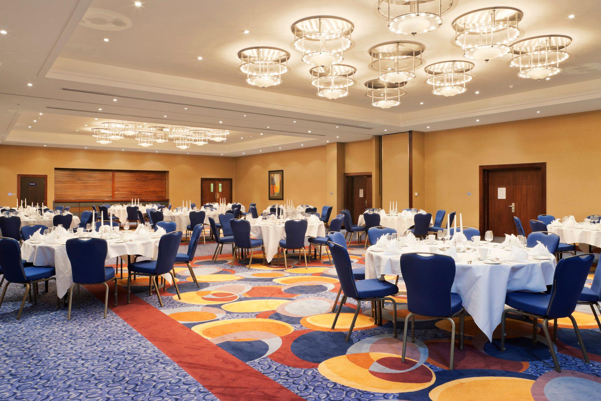 Crowne Plaza London - Gatwick Airport, an IHG Hotel Crawley 01293 608608