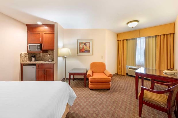 Images Best Western Plus West Covina Inn