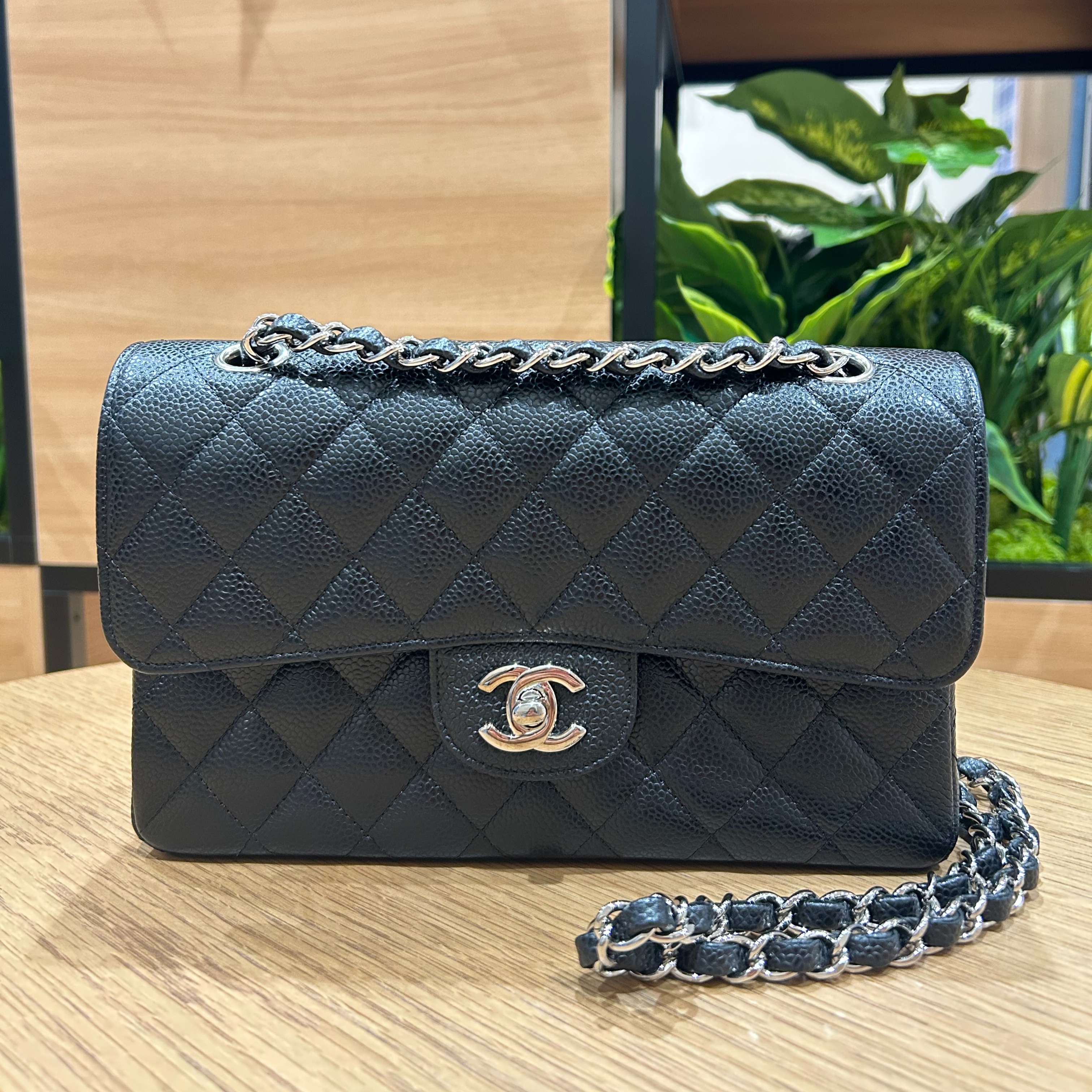 Images KOMEHYO（コメ兵）買取センターMARK IS 福岡ももち
