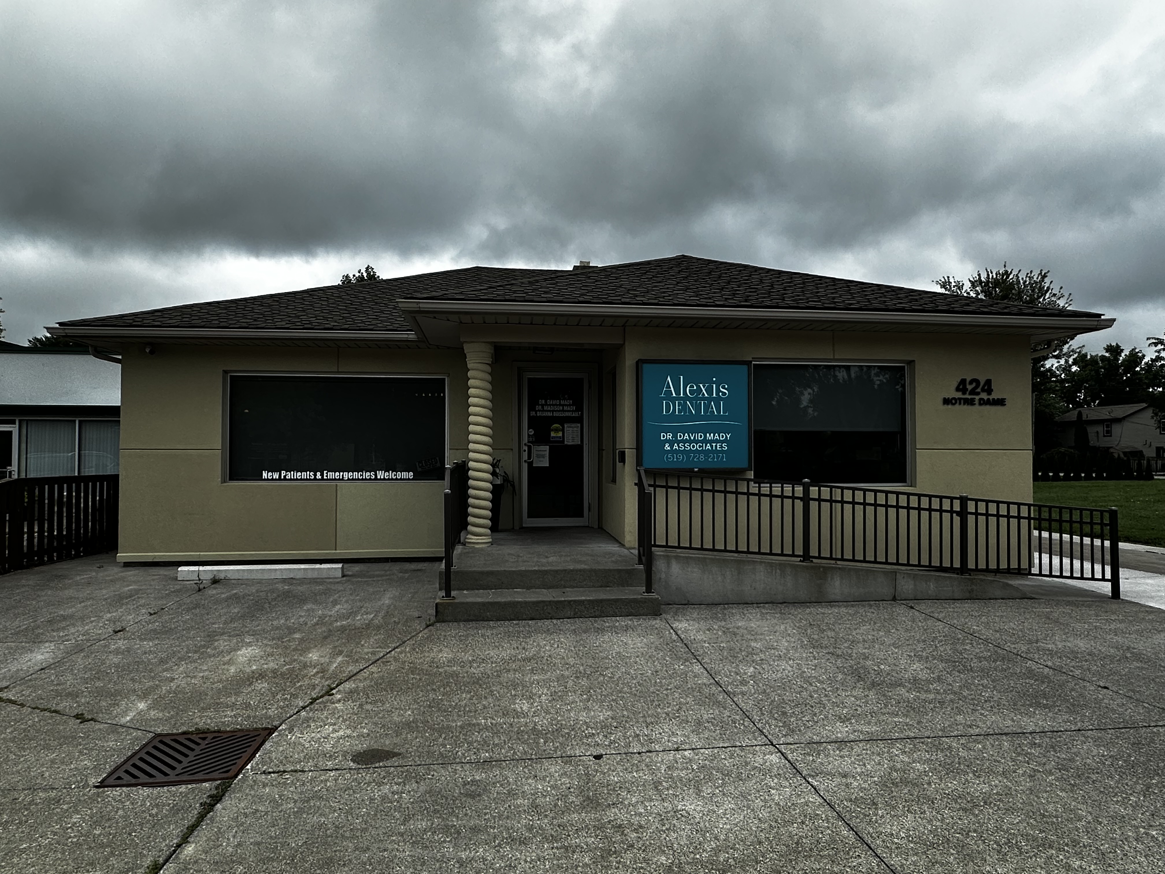 Images Alexis Dental - Dr. Mady