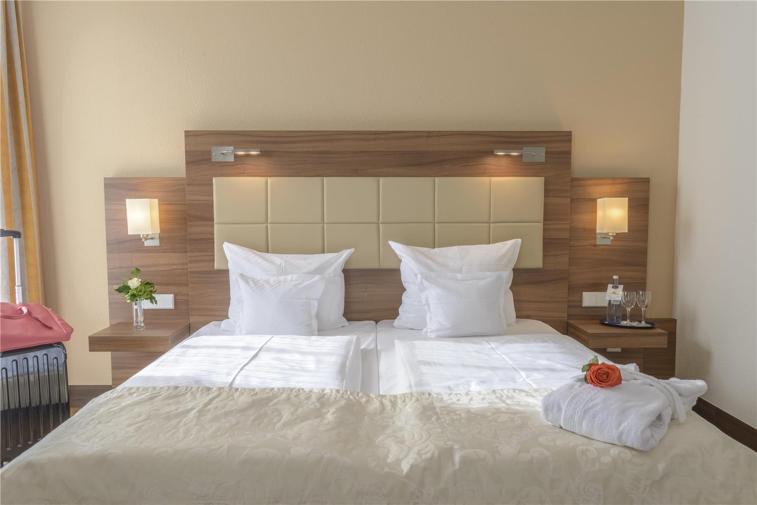 Best Western Plus Hotel Am Schlossberg, Europastrasse 13 in Nuertingen