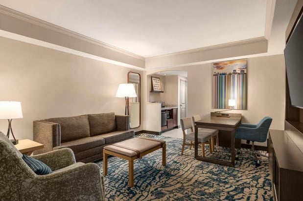 Images Embassy Suites by Hilton Tampa Downtown Convention Center