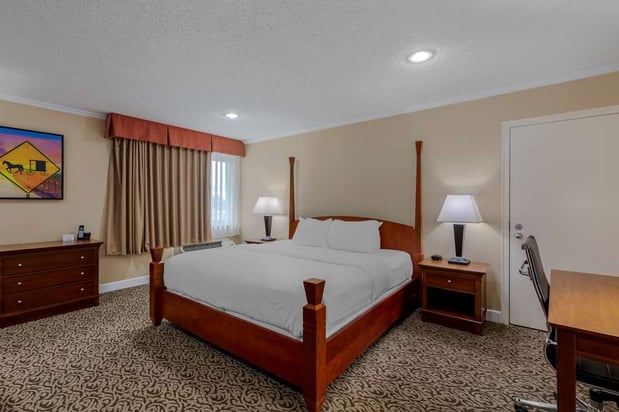 Images Best Western Plus Wooster Hotel & Conference Center