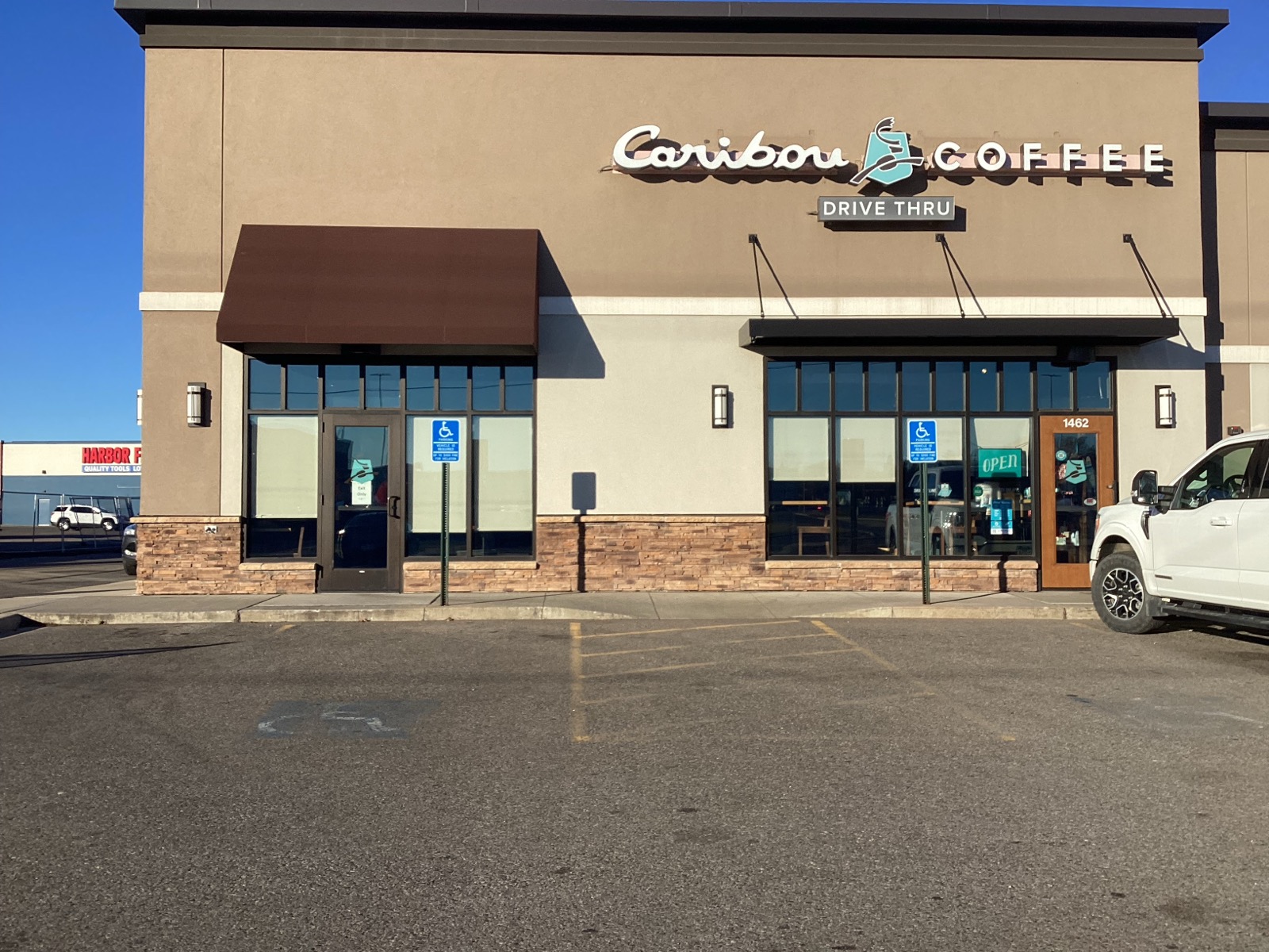 Storefront of the Caribou Coffee at 1462 South 12th Ave W in Virginia