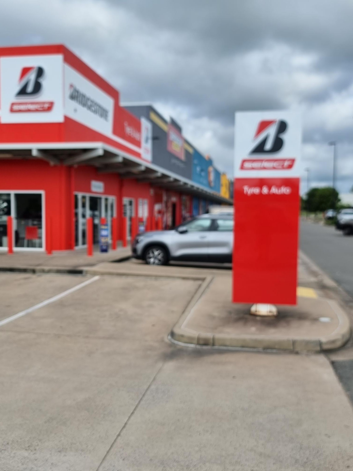 Images Bridgestone Select Tyre & Auto Deeragun