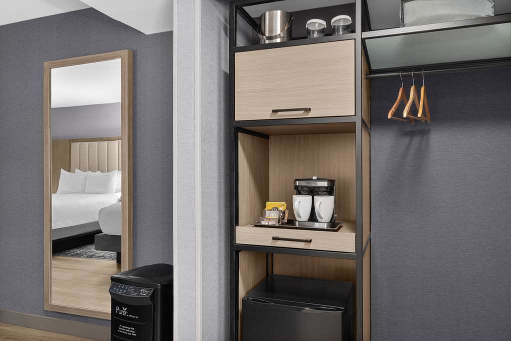Guest room