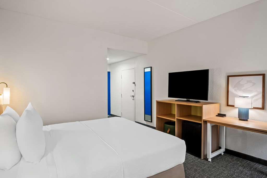 Guest room