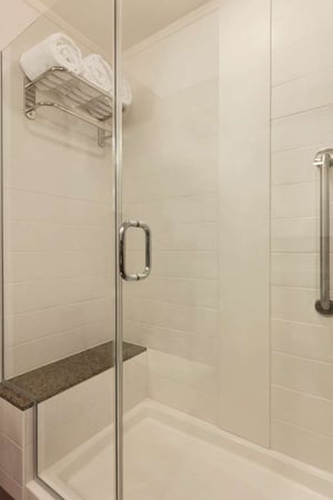 Images Hilton Garden Inn Falls Church
