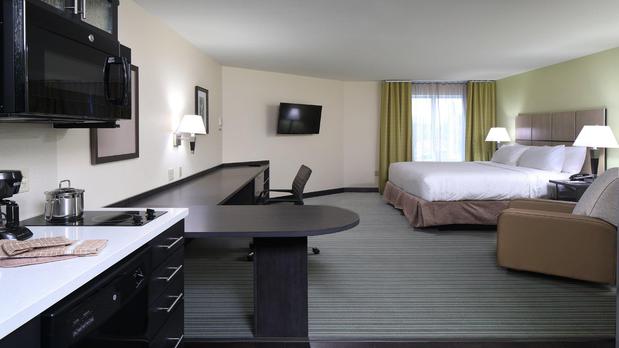 Images Candlewood Suites Newark South - University Area by IHG
