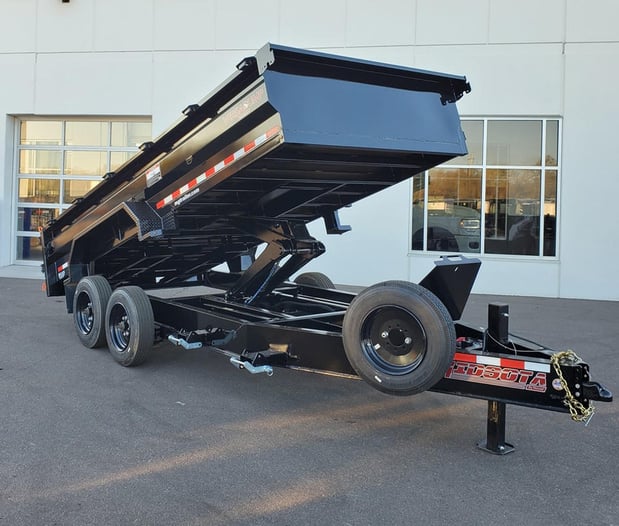 Images M&G Trailer on 55