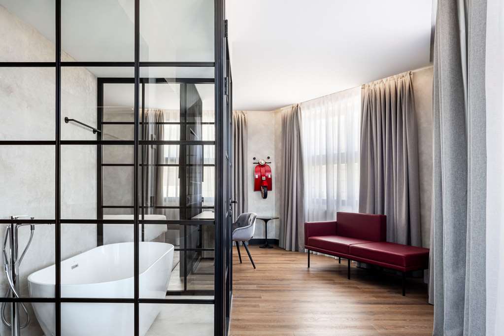 Images Radisson RED Madrid