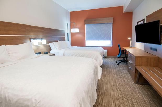 Images Holiday Inn Express & Suites Biloxi- Ocean Springs by IHG