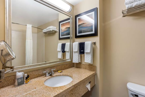 Images Best Western Plus University Park Inn & Suites