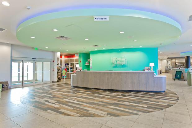 Images Holiday Inn Resort Fort Walton Beach by IHG