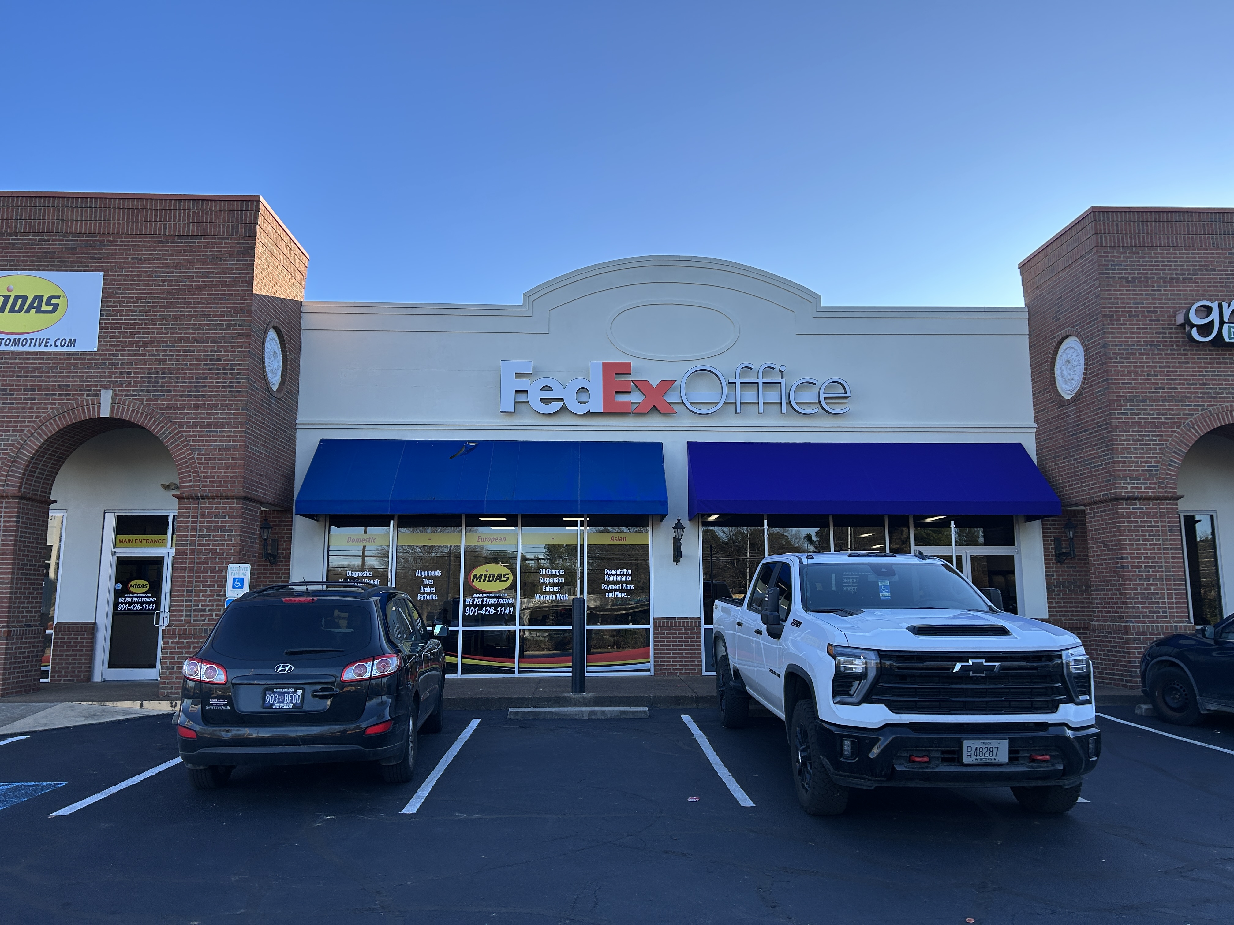 FedEx Office Print & Ship Center Image