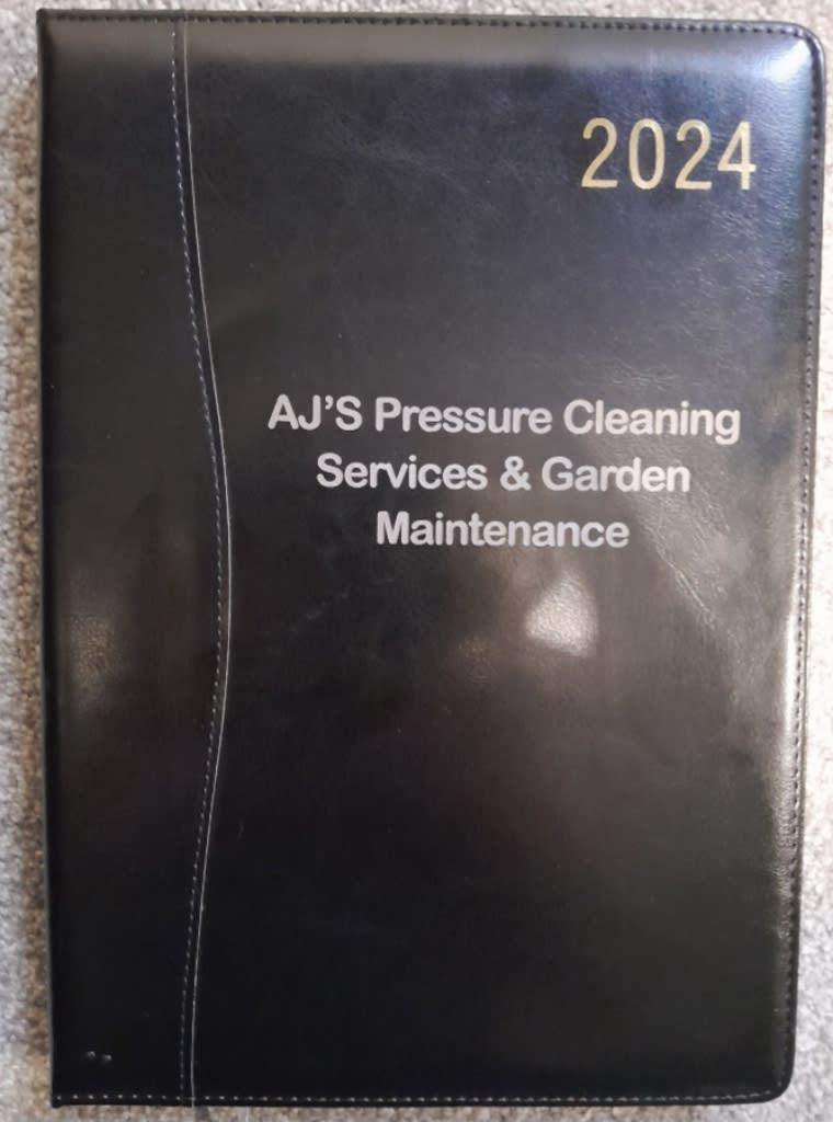 AJ's Pressure Cleaning Services & Garden maintenance Redditch 07392 690632