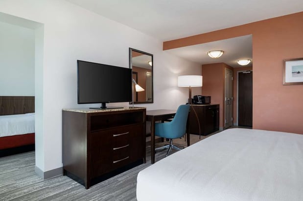 Images Hilton Garden Inn Daytona Beach Oceanfront