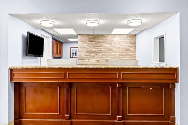 Images SureStay Studio by Best Western Pensacola