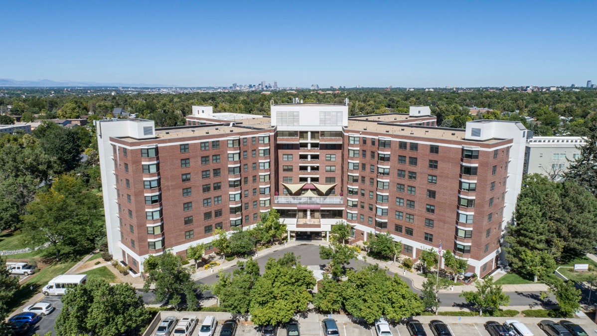 Brookdale Meridian Englewood Entrance