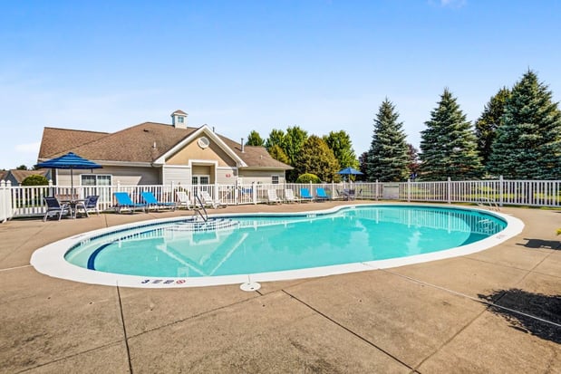 Images Saratoga Crossing Apartments & Townhomes
