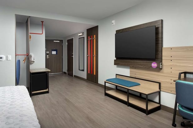 Images Home2 Suites by Hilton Miami Airport South Blue Lagoon