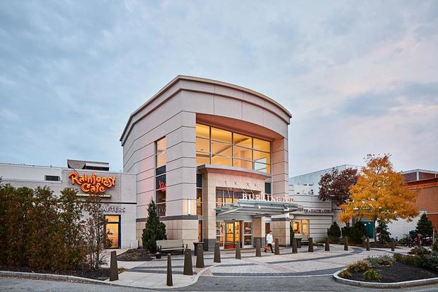 Burlington Mall in Burlington, 75 Middlesex Turnpike  Shopping Centers