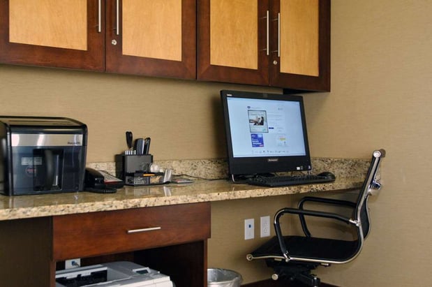 Images Hampton Inn & Suites Philadelphia/Bensalem