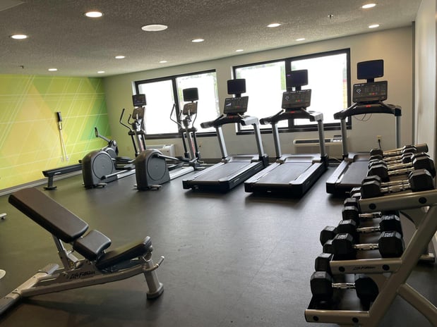 Images Holiday Inn Newark International Airport by IHG