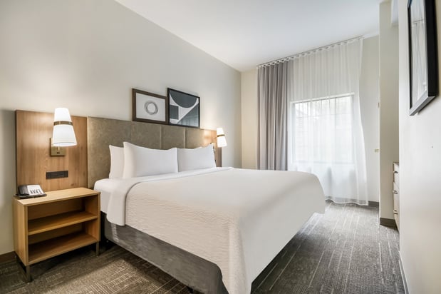 Images Staybridge Suites Toledo - Maumee by IHG