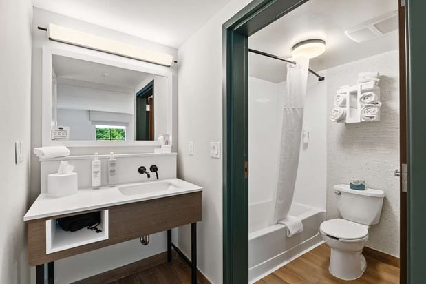 Images Hampton Inn & Suites Lake George