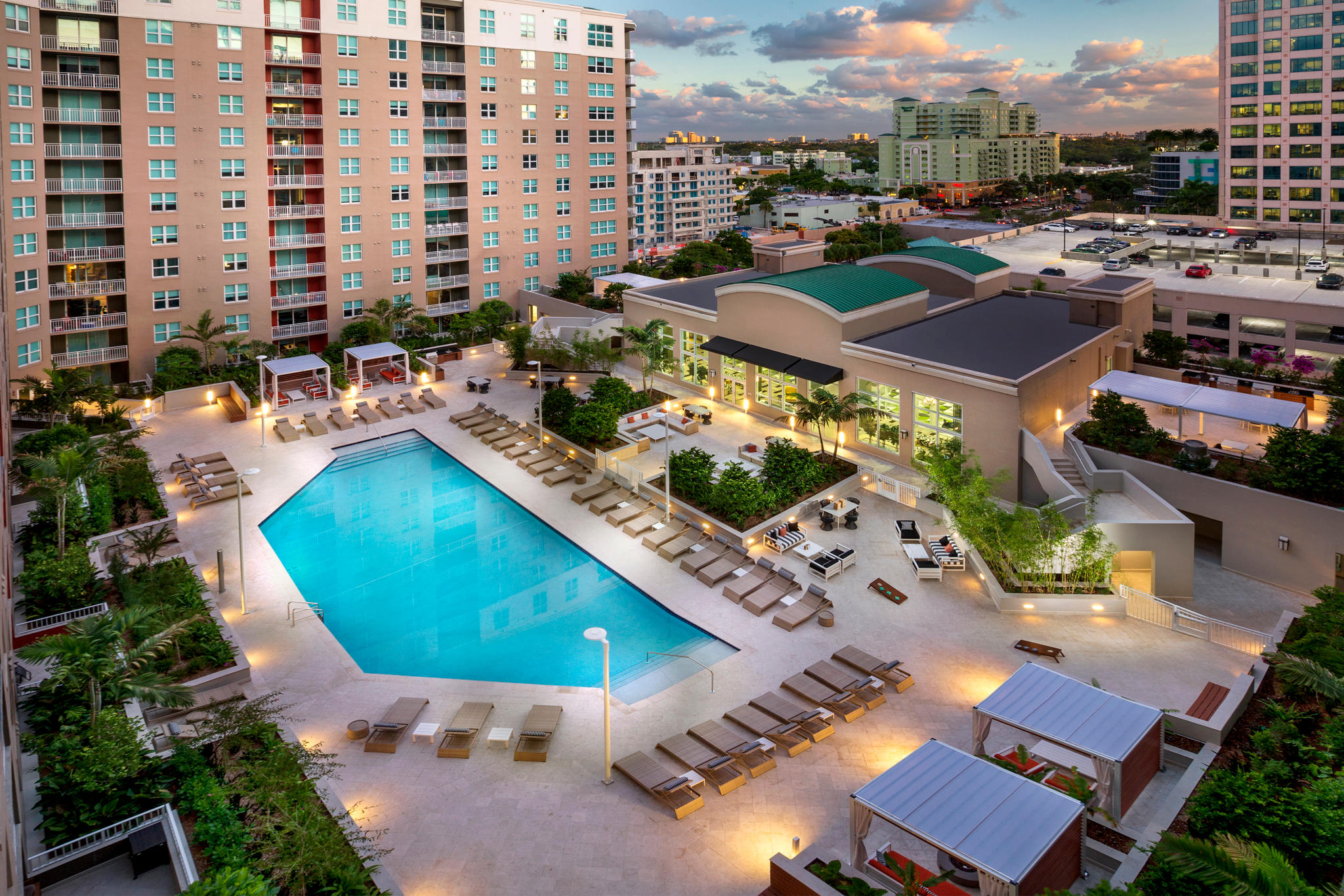 Camden Las Olas Apartments Photo