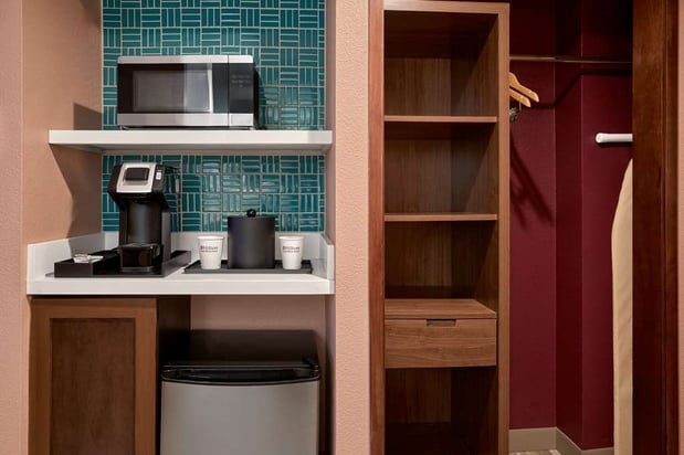 Images Hilton Garden Inn LAX Los Angeles Airport