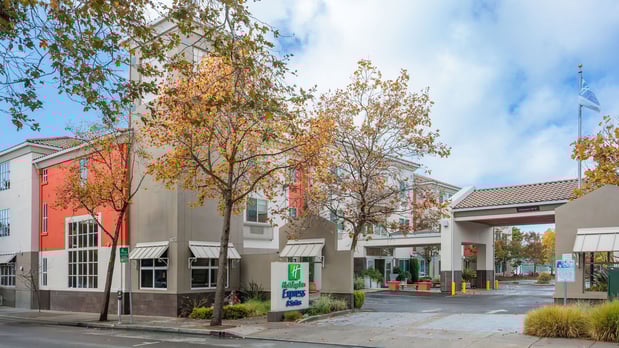 Images Holiday Inn Express & Suites Berkeley by IHG
