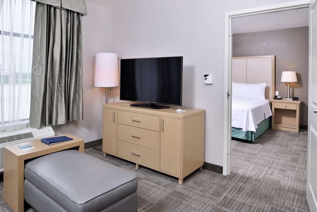 Images Homewood Suites by Hilton Des Moines Airport