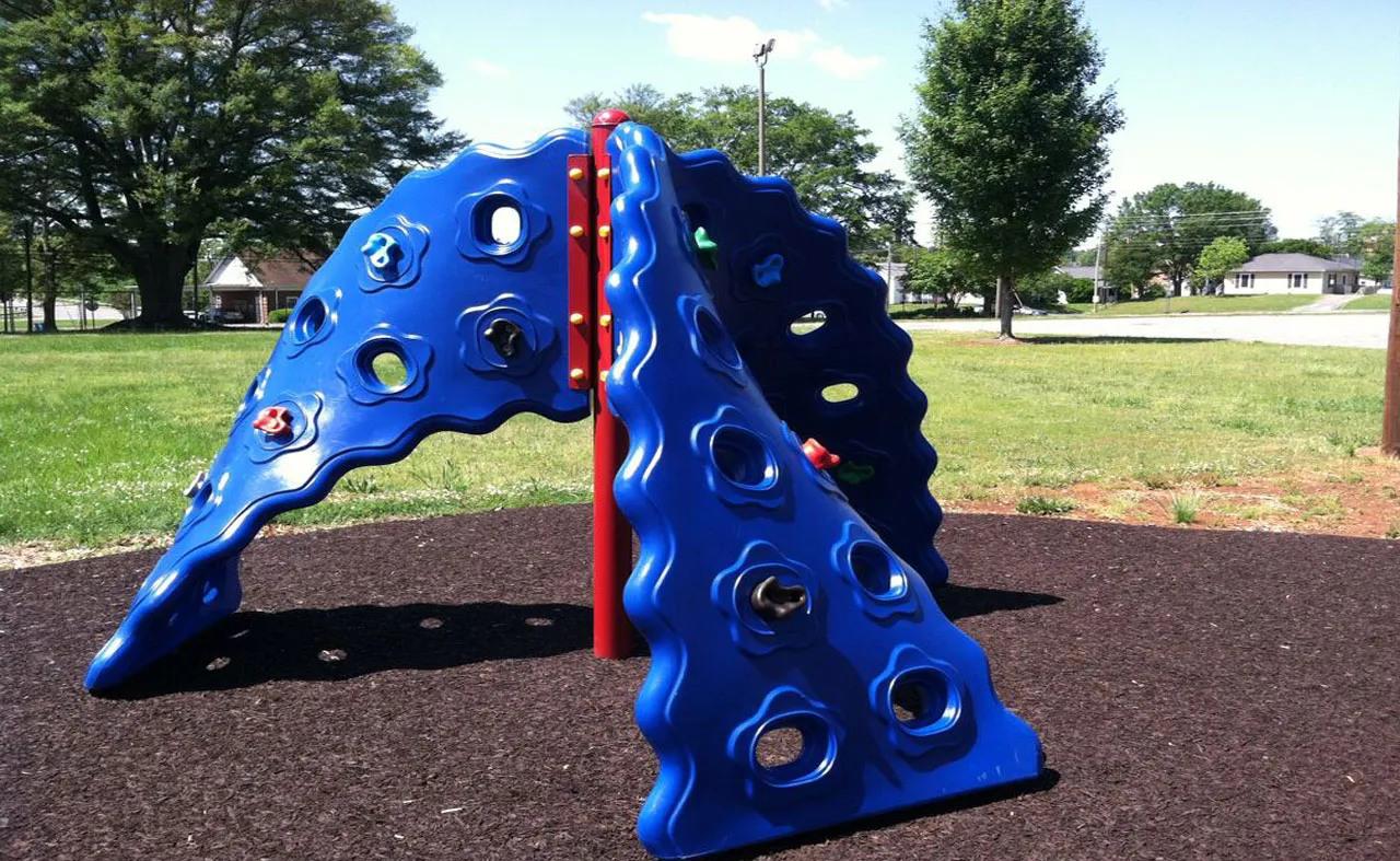 The Cyclone Challenger is a fantastic addition to any playground and offers quality at a price that  Happy Backyards Collierville (901)888-3523