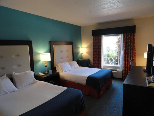 Images Holiday Inn Express & Suites Destin E - Commons Mall Area, an IHG Hotel