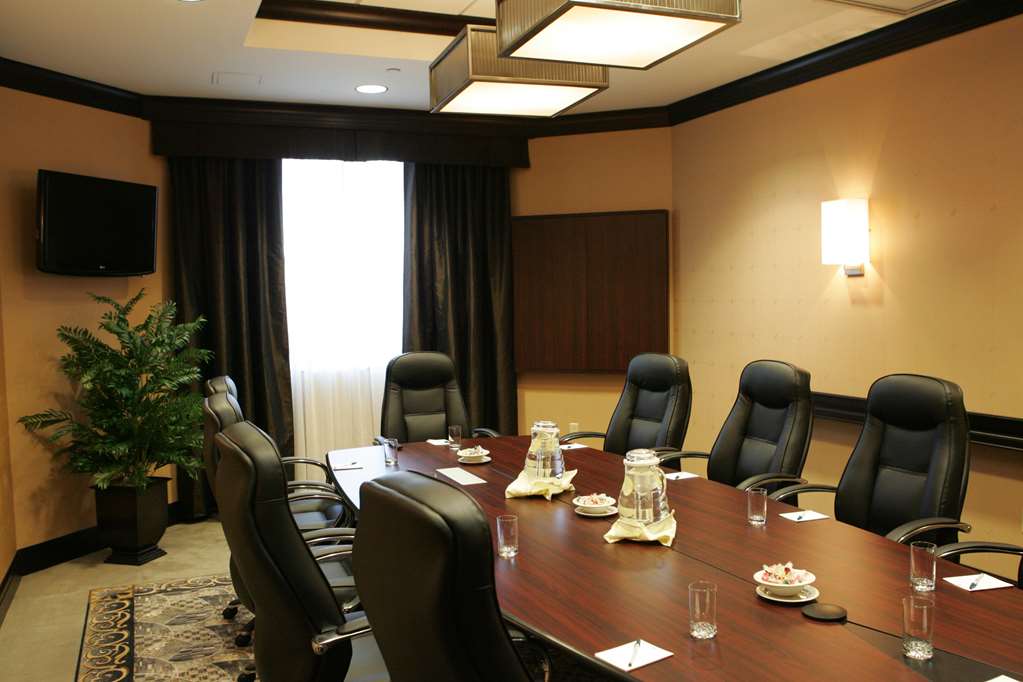 Meeting Room Homewood Suites by Hilton Toronto Airport Corporate Centre Toronto (416)646-4600