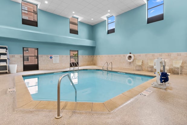 Images Holiday Inn Dubuque/Galena by IHG