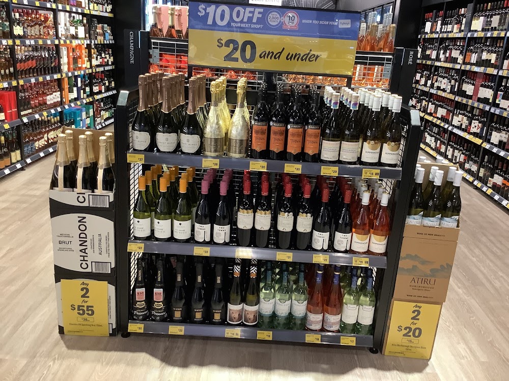 Images Liquorland Pallara