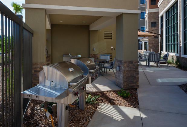 Images Staybridge Suites Phoenix – Biltmore Area by IHG