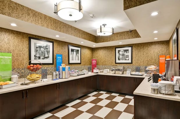 Images Hampton Inn Hendersonville