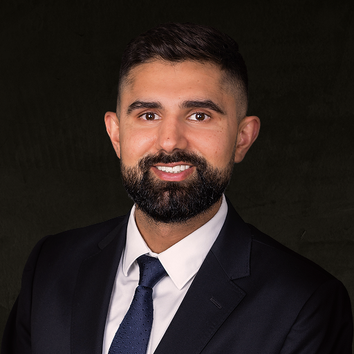 Harmen Aujla headshot.