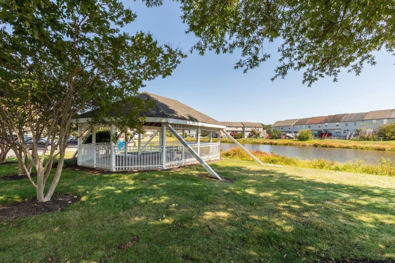 Cannon & Westover Apartment Homes Image